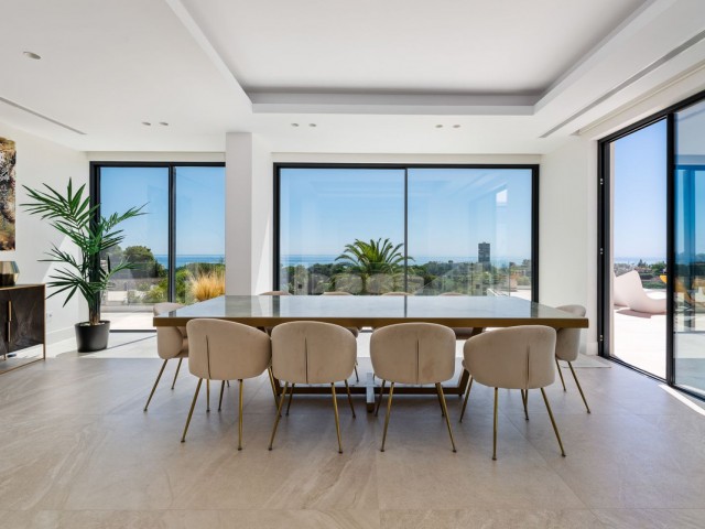 4 Makuuhuoneen Huvila Río Real