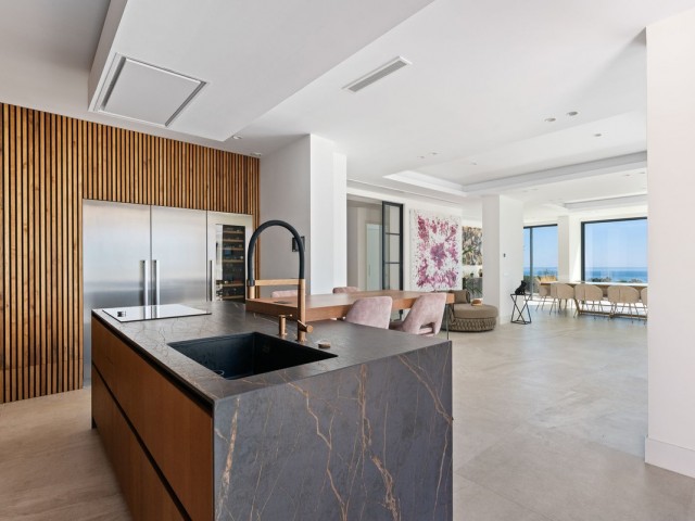 4 Makuuhuoneen Huvila Río Real