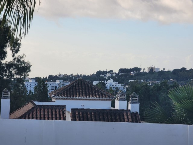  Tontti Nueva Andalucía