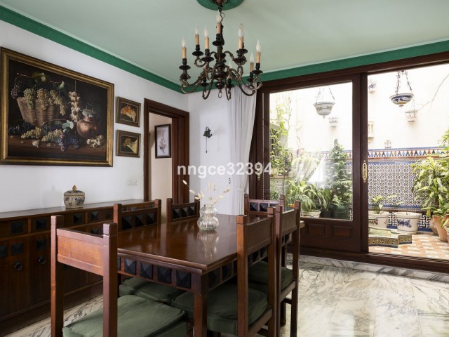 8 Makuuhuoneen Huvila San Pedro de Alcántara