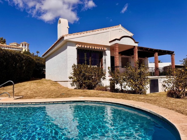 3 Bedrooms Villa in Calahonda