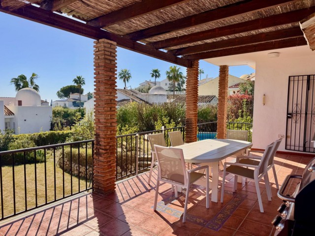 3 Bedrooms Villa in Calahonda