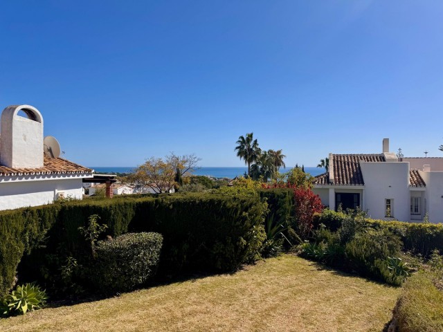 3 Bedrooms Villa in Calahonda