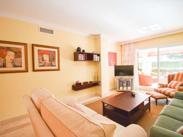 2 Makuuhuoneen Huoneisto San Pedro de Alcántara