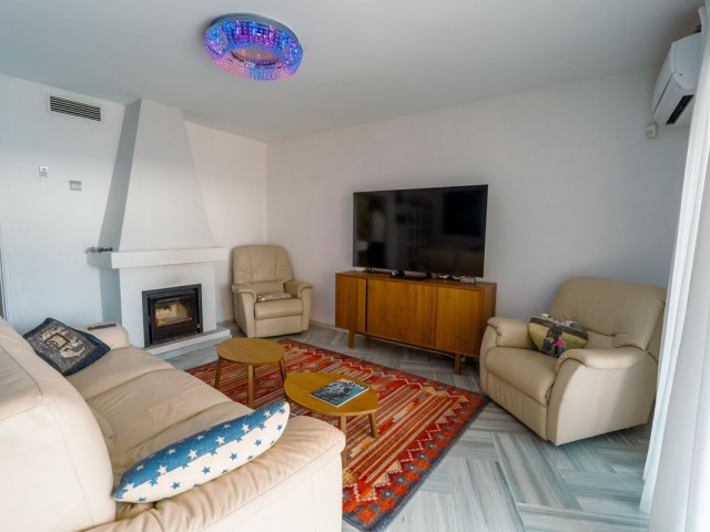 4 Slaapkamer Rijtjeshuis in New Golden Mile