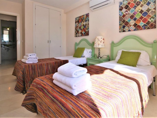 2 Bedrooms Apartment in Estepona