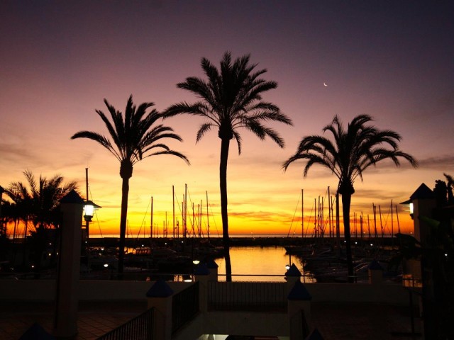 2 Bedrooms Apartment in Estepona