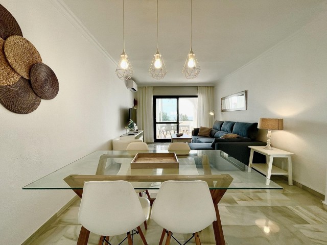 2 Bedrooms Townhouse in Calahonda