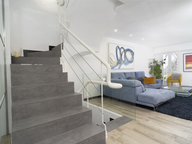 2 Makuuhuoneen Rivitalo Puerto Banús