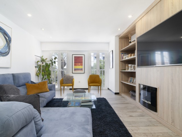 2 Makuuhuoneen Rivitalo Puerto Banús