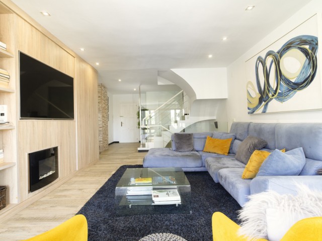 2 Makuuhuoneen Rivitalo Puerto Banús