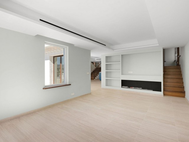 Kattohuoneisto Nueva Andalucía