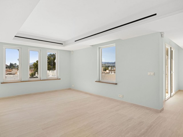 Kattohuoneisto Nueva Andalucía