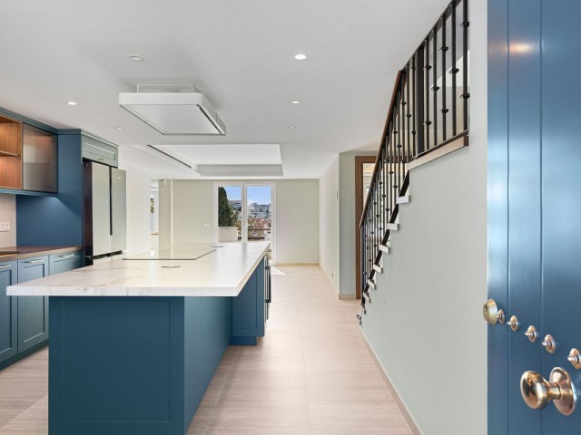 Kattohuoneisto Nueva Andalucía