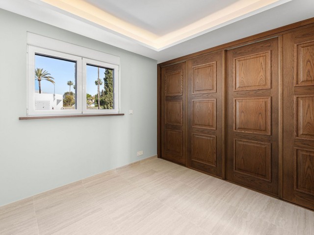 Kattohuoneisto Nueva Andalucía