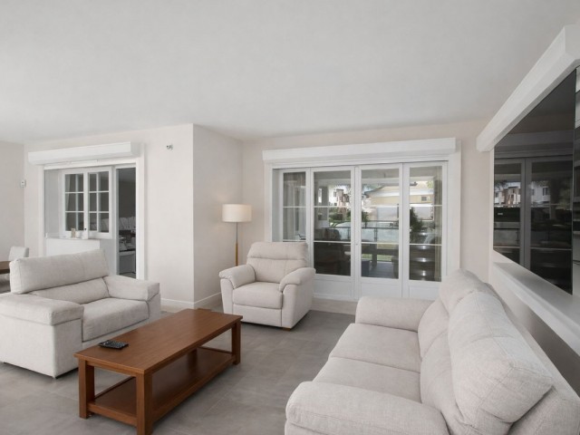 3 Soveroms Villa i Elviria