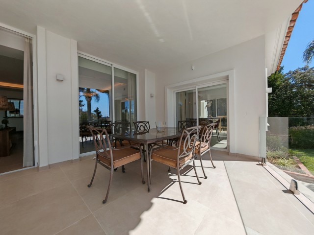 4 Soveroms Villa i Elviria