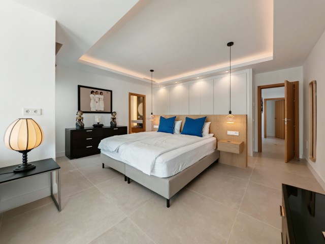 4 Soveroms Villa i Elviria