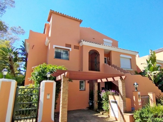 4 Makuuhuoneen Huoneisto New Golden Mile