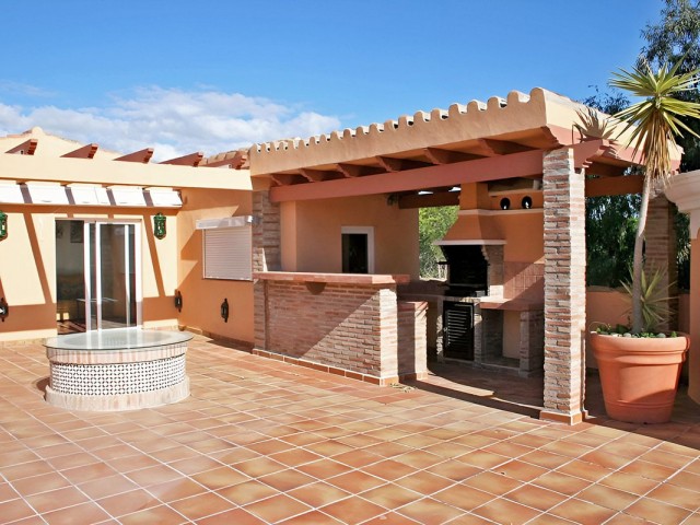 4 Makuuhuoneen Huoneisto New Golden Mile