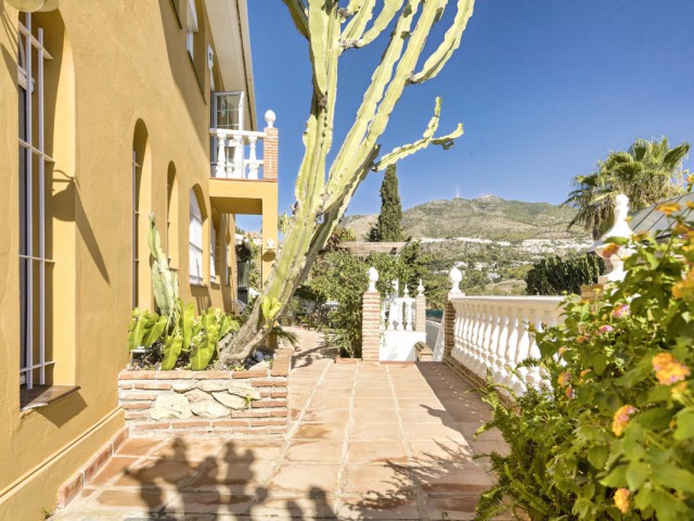 5 Slaapkamer Villa in Torremuelle