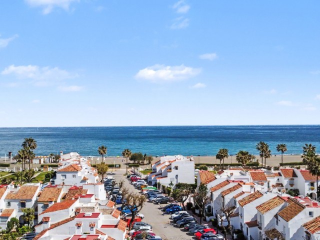 Rijtjeshuis, Casares Playa, R5350195