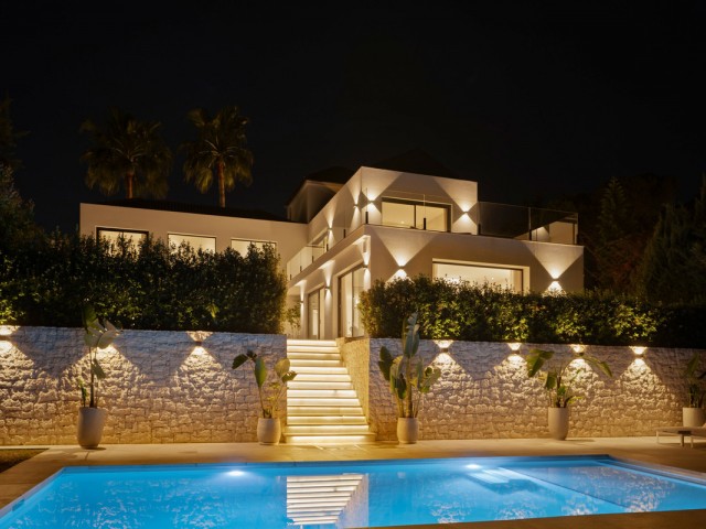 Huvila, Las Brisas, R5350300