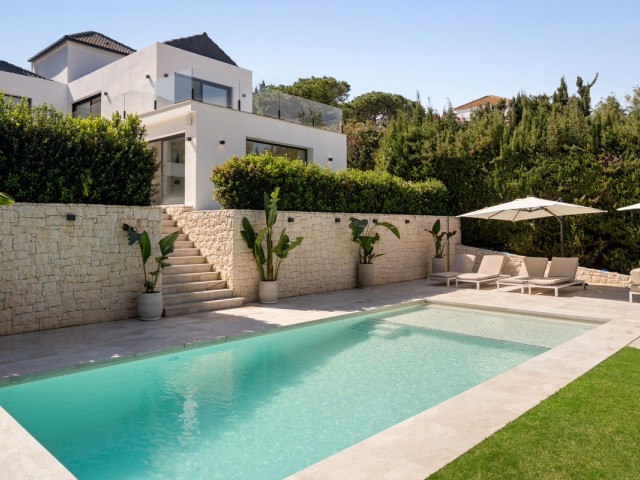 4 Schlafzimmer Villa in Las Brisas