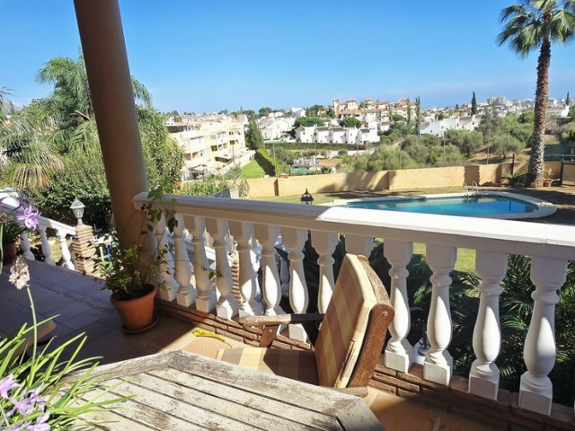 4 Makuuhuoneen Huvila Sierrezuela