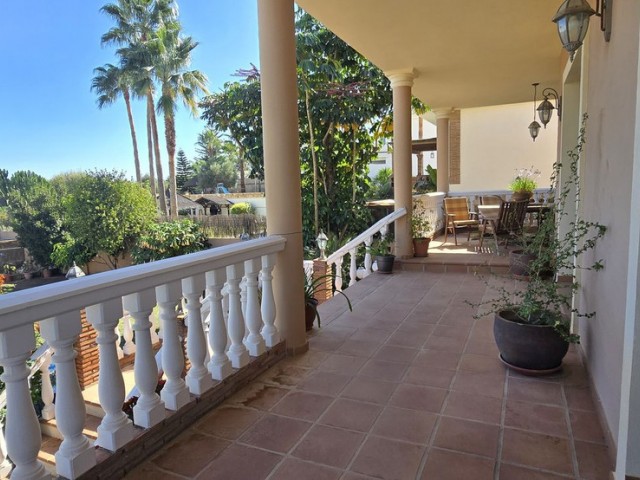 4 Makuuhuoneen Huvila Sierrezuela