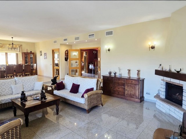 4 Makuuhuoneen Huvila Sierrezuela