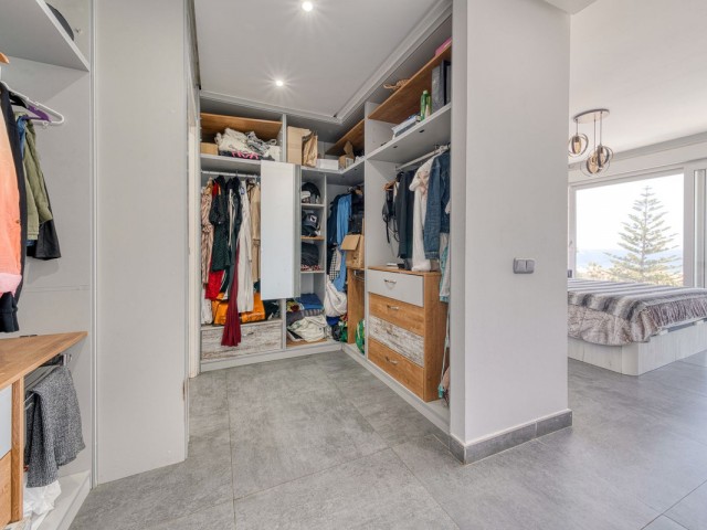 5 Sovrums Villa i Estepona