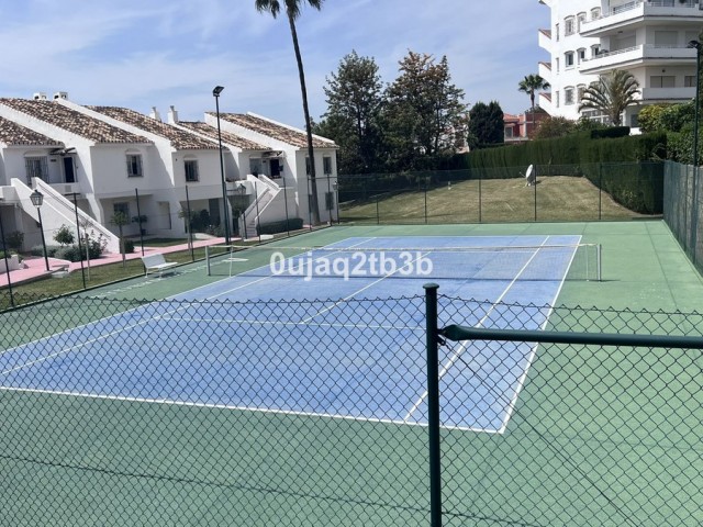 2 Sovrums Lägenhet i Nueva Andalucía