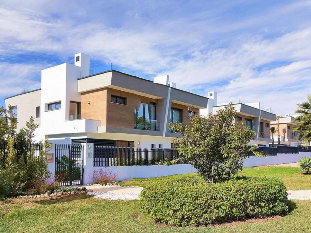 5 Makuuhuoneen Huvila Puerto Banús