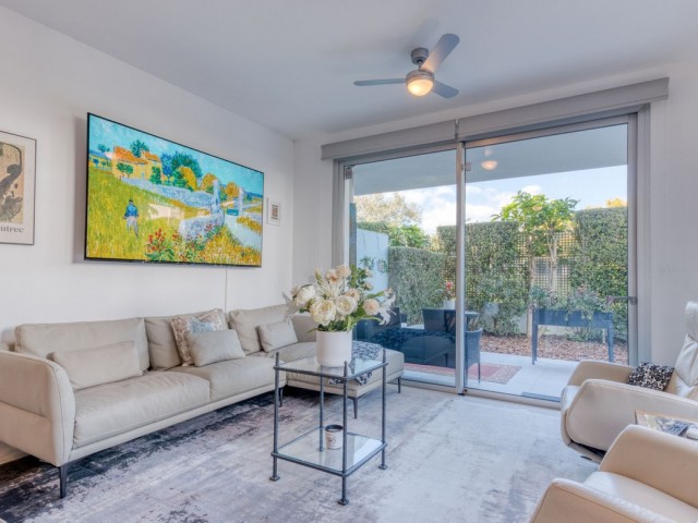 3 Bedrooms Apartment in Estepona