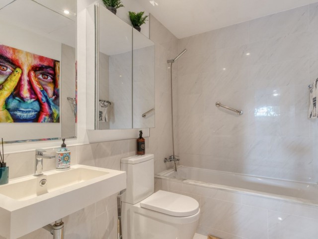 3 Bedrooms Apartment in Estepona