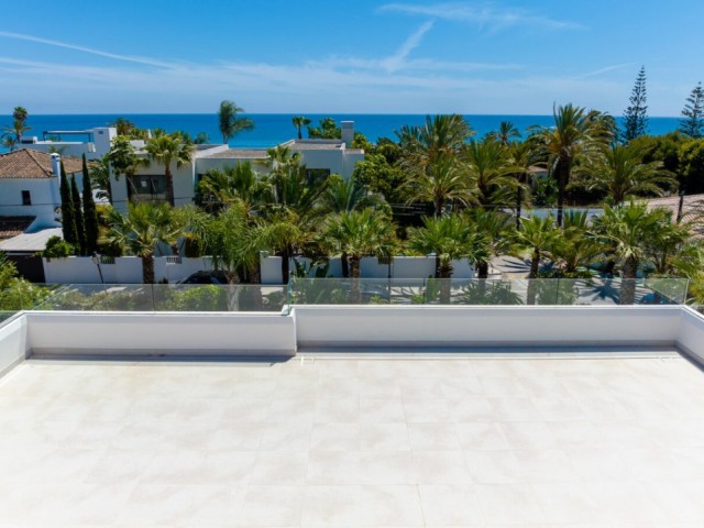 4 Makuuhuoneen Huvila Marbesa