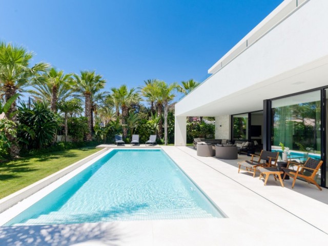 4 Makuuhuoneen Huvila Marbesa