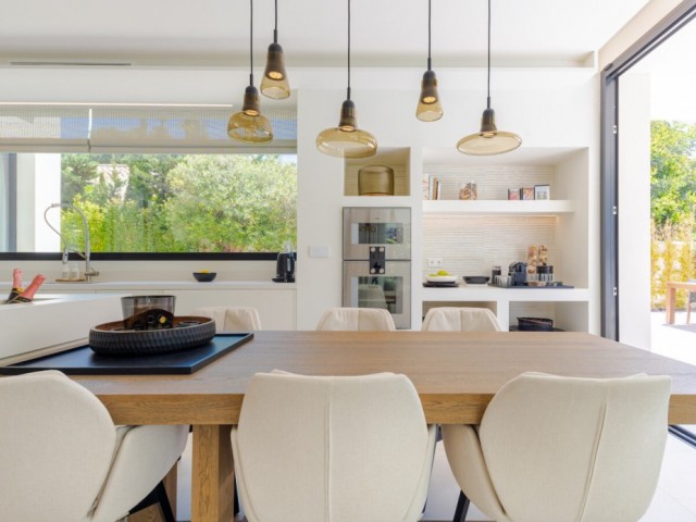 4 Makuuhuoneen Huvila Marbesa