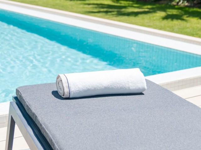 4 Makuuhuoneen Huvila Marbesa