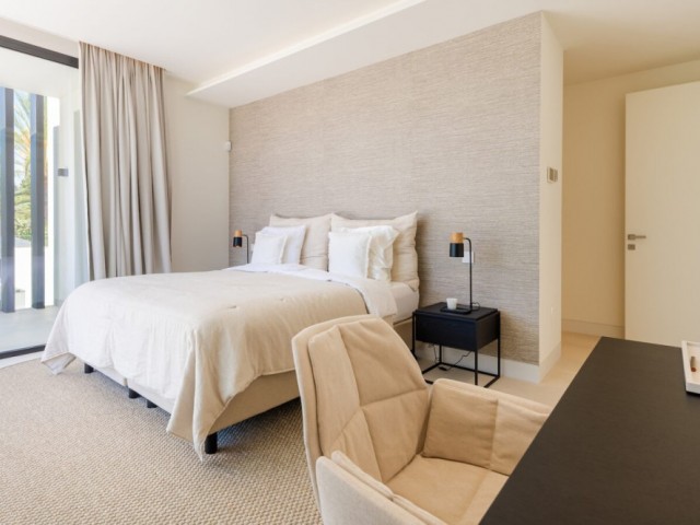 4 Makuuhuoneen Huvila Marbesa