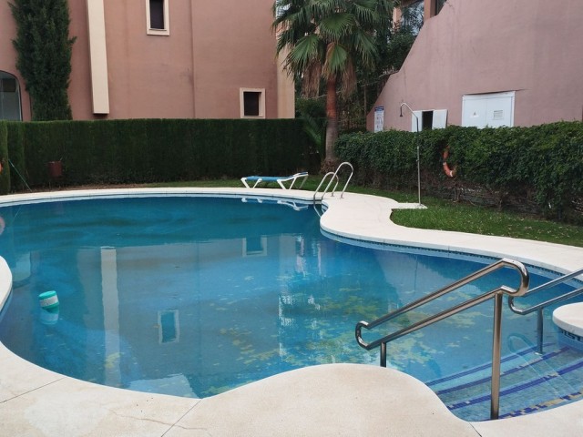 3 Makuuhuoneen Rivitalo Estepona