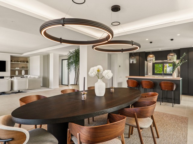 5 Schlafzimmer Villa in Nueva Andalucía