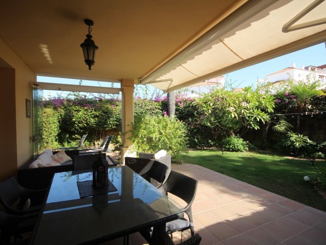 3 Schlafzimmer Villa in Riviera del Sol