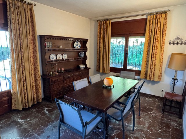 Villa avec 3 Chambres  à Estepona