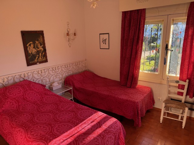 Villa avec 3 Chambres  à Estepona