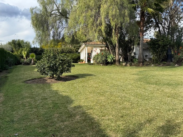 Villa avec 3 Chambres  à Estepona