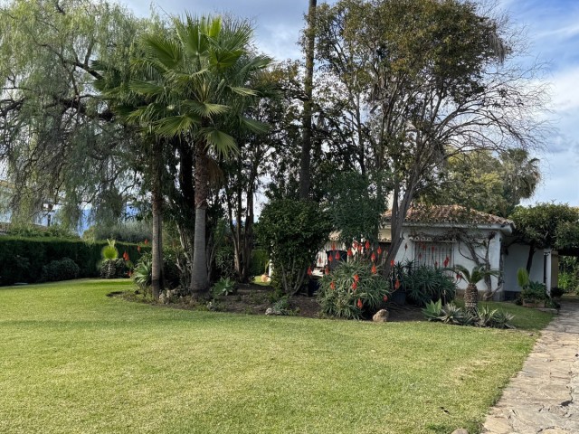 Villa avec 3 Chambres  à Estepona