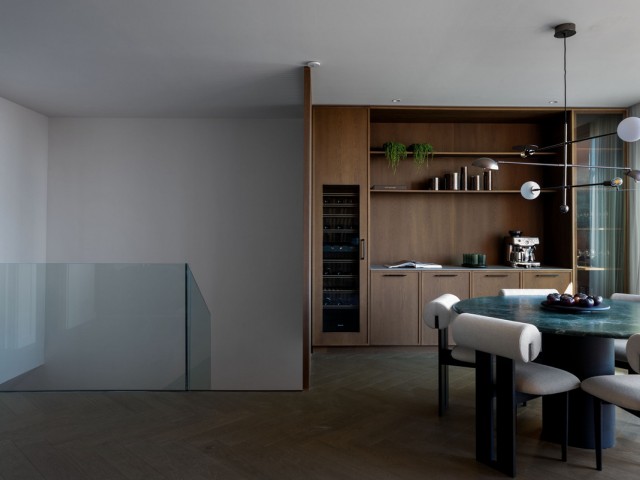 4 Bedrooms Apartment in Nueva Andalucía