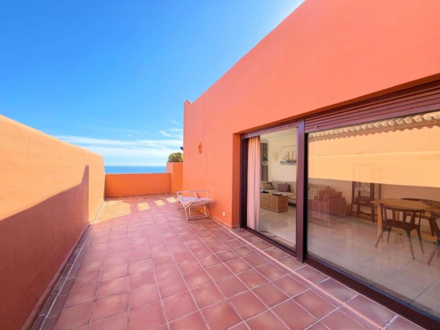 Penthouse in Estepona